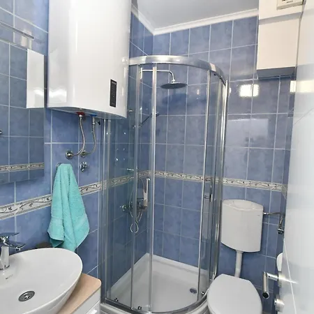 Ferienwohnung Mit Terrasse * Gradac (Split-Dalmatia)