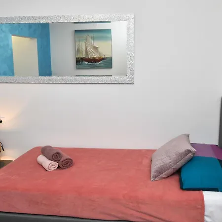 Apartament *